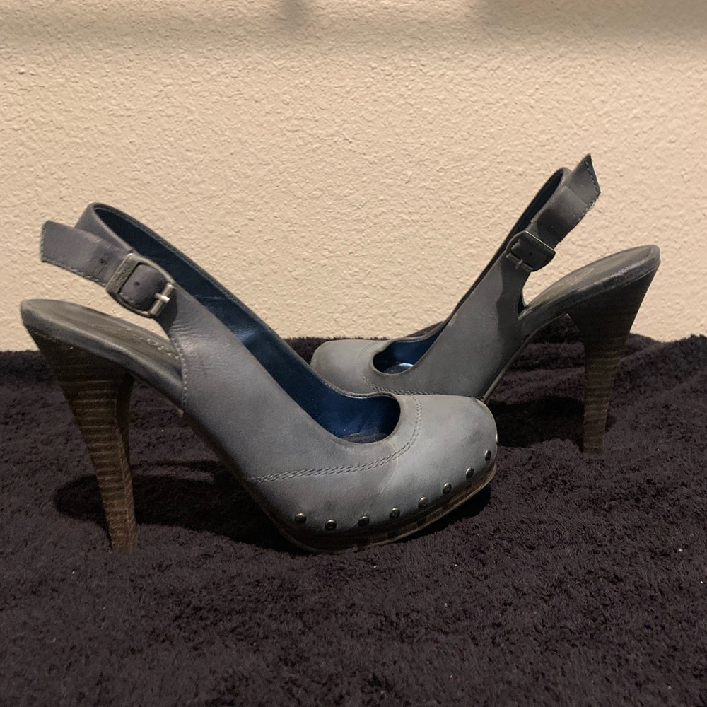 Zodiac USA Vanity Gunmetal Grey leather sling back heels